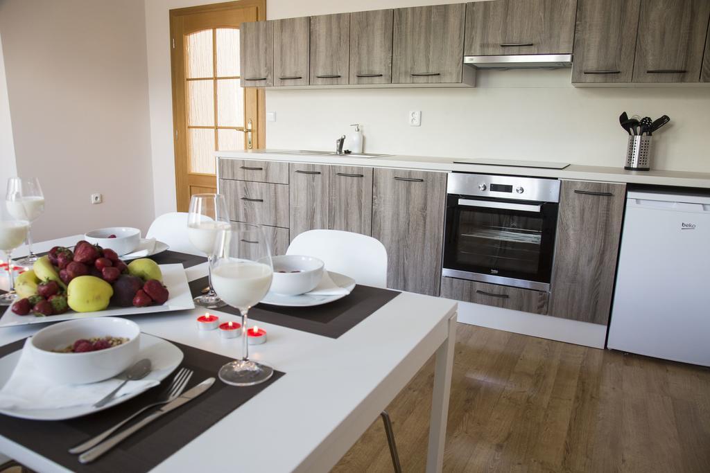 Villa Grande - Apartmany Olomouc Buitenkant foto