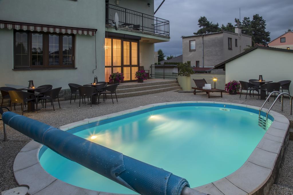 Villa Grande - Apartmany Olomouc Buitenkant foto
