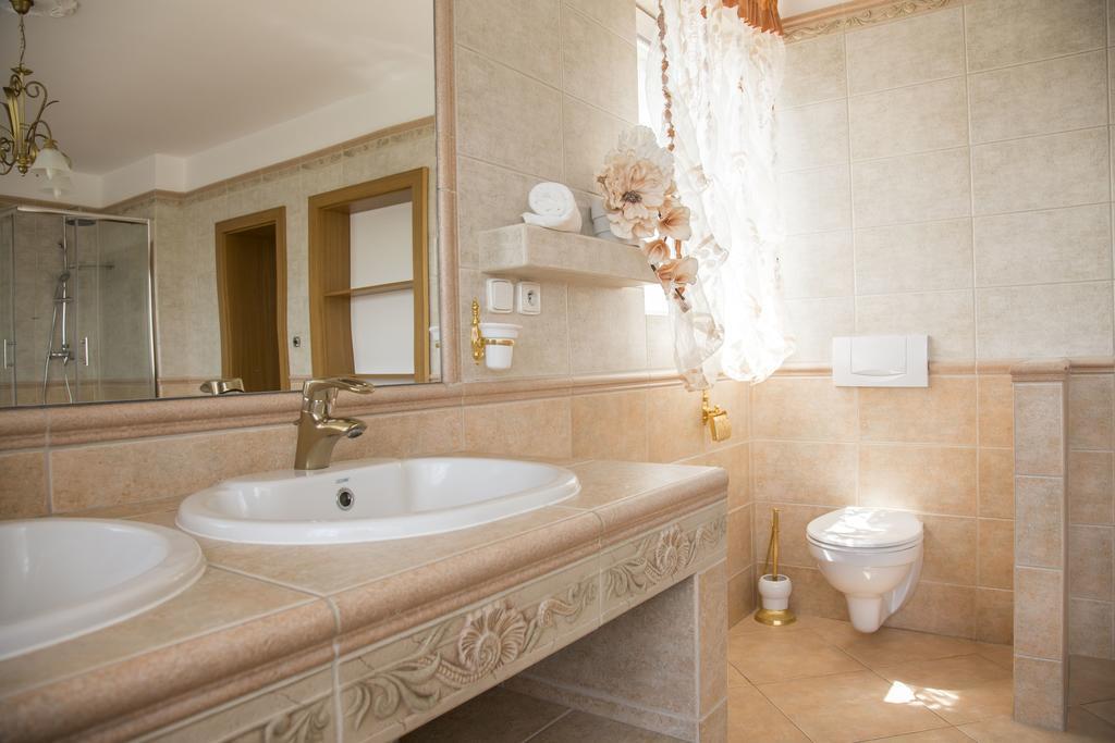 Villa Grande - Apartmany Olomouc Buitenkant foto