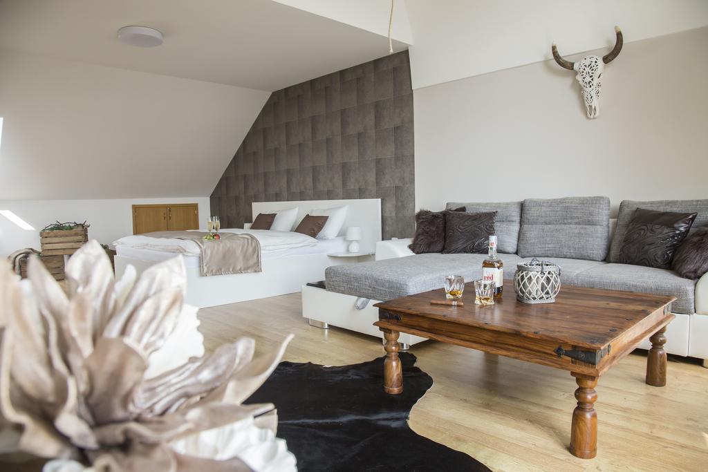 Villa Grande - Apartmany Olomouc Buitenkant foto